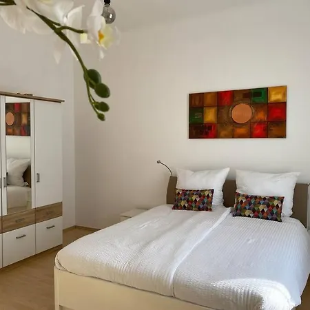 Apartment Appart-windberg In Coschuetz Dresden